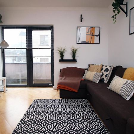 Centrally Located Spacious 2Br | Cohost Partners Cardiff Esterno foto