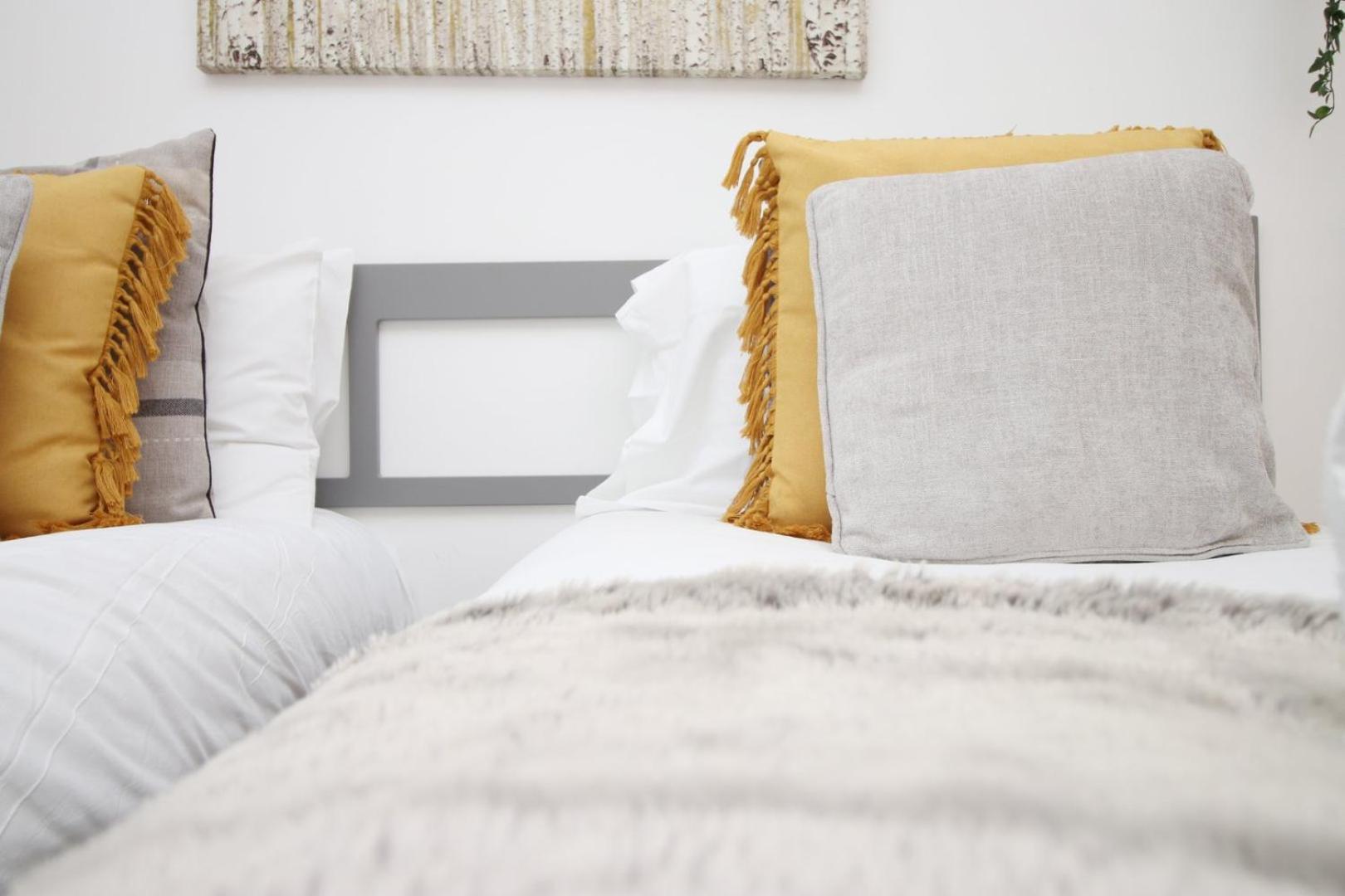 Centrally Located Spacious 2Br | Cohost Partners Cardiff Esterno foto