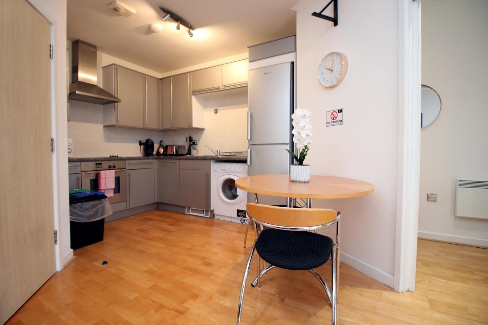 Centrally Located Spacious 2Br | Cohost Partners Cardiff Esterno foto